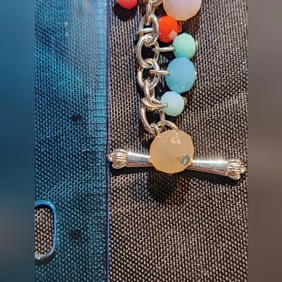 Pier 1 Easter Bunny Rabbit Beaded Charm Toggle Bracelet - Picture 9 of 10